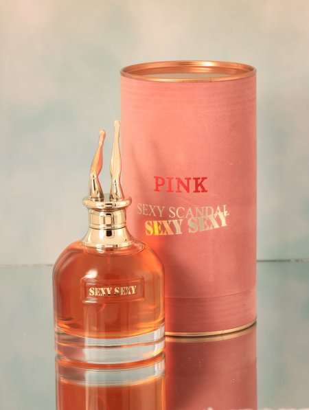 عطر نسائي PINK SEXY SCANDAL.